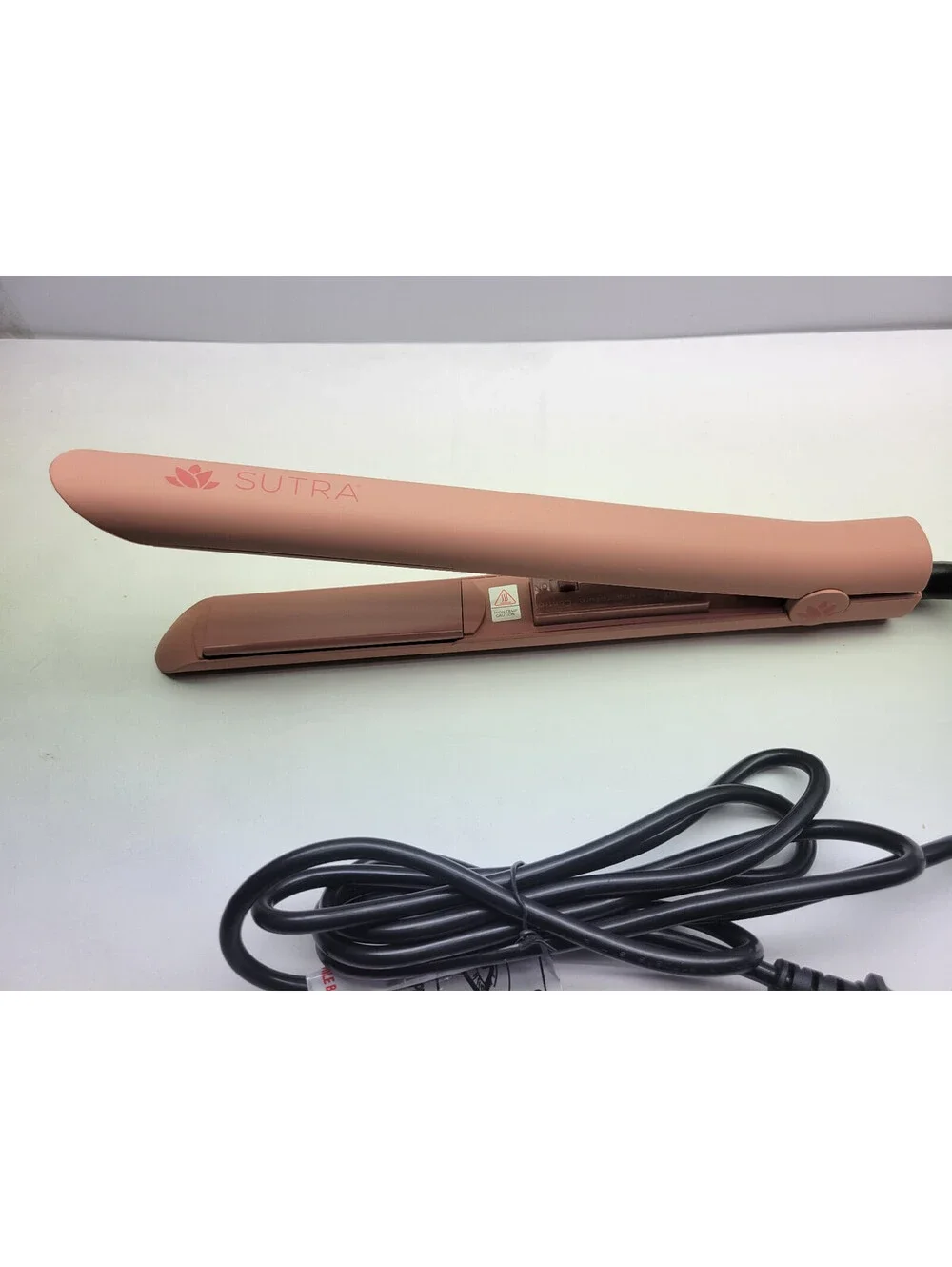 Sutra Beauty Ceramic Flat Iron straightener Blush Rose  NWOB